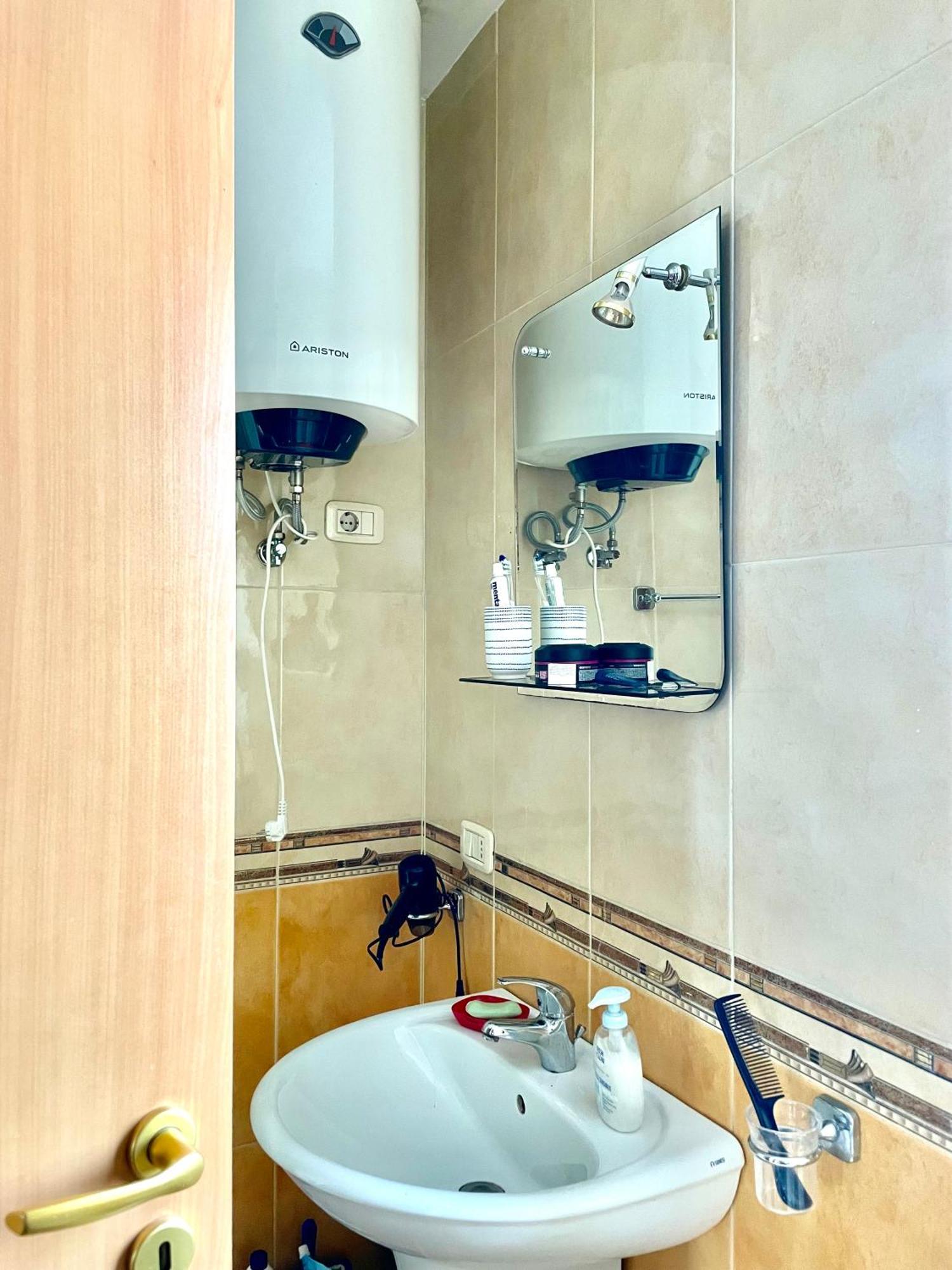 Apartamento Easy Peasy - 9Th Floor View Downtown Tirana Exterior foto